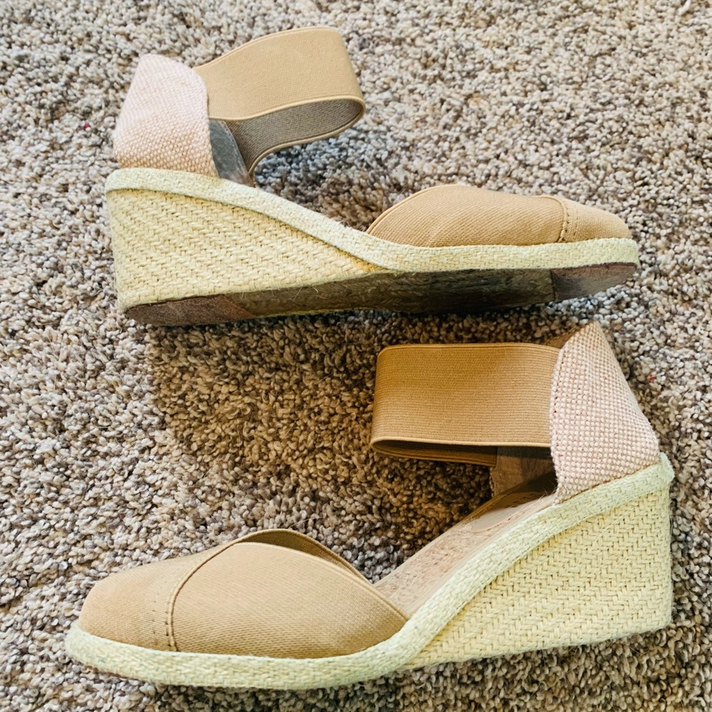 RALF LAUREN women’s canvas wedge espadrilles sz7- camel